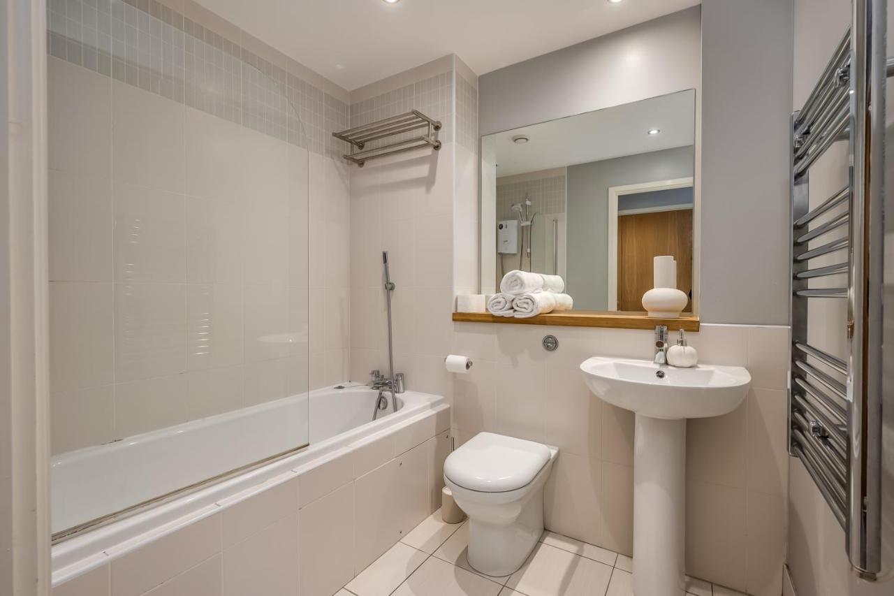 Apartment Entire With Sea View In Prime Location Belfast