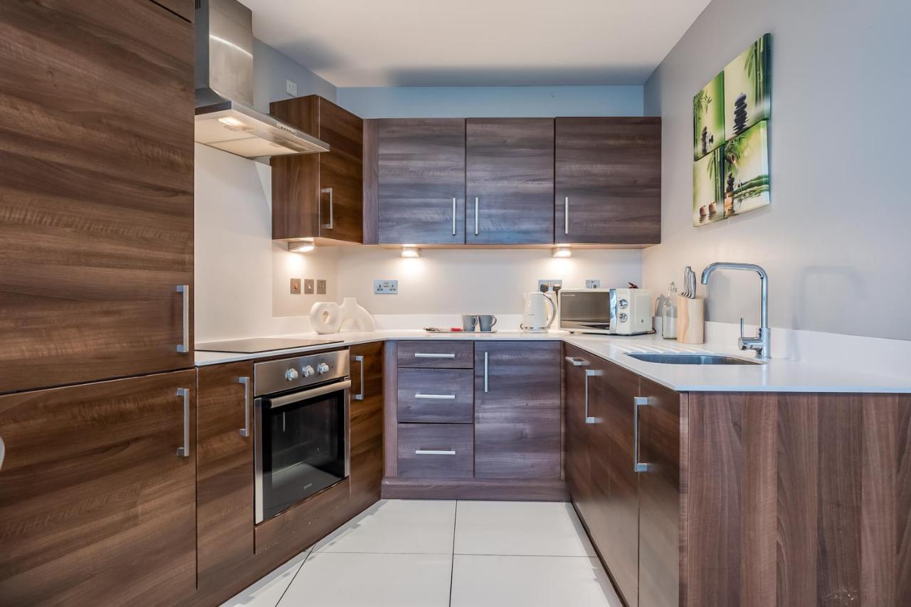 Entire With Sea View In Prime Location Apartment *