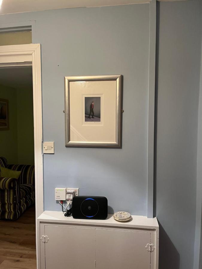 11 Parkmore Street, Ormeau Road, Belfast, Bt7 2gt, 2 Bedroom House Holiday home