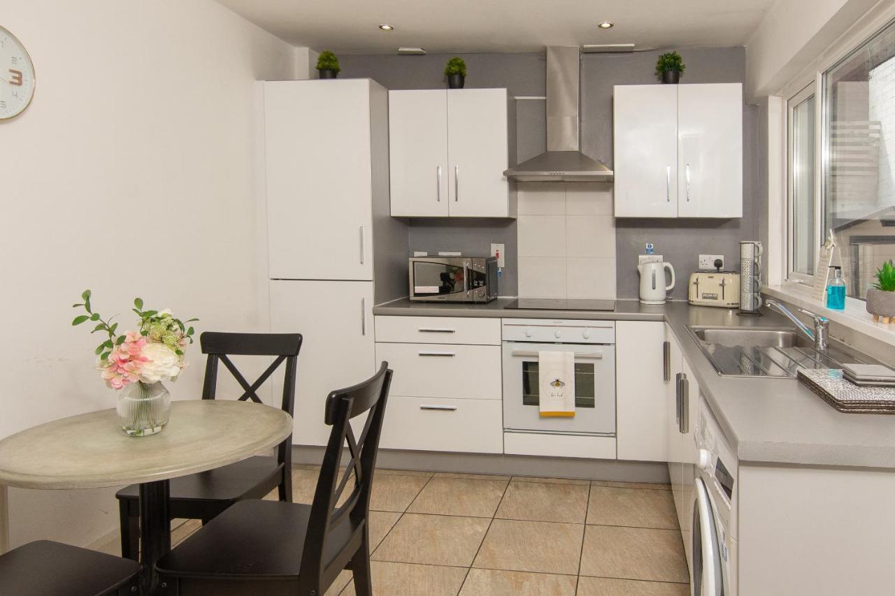 Holiday home 147 The Residence Belfast