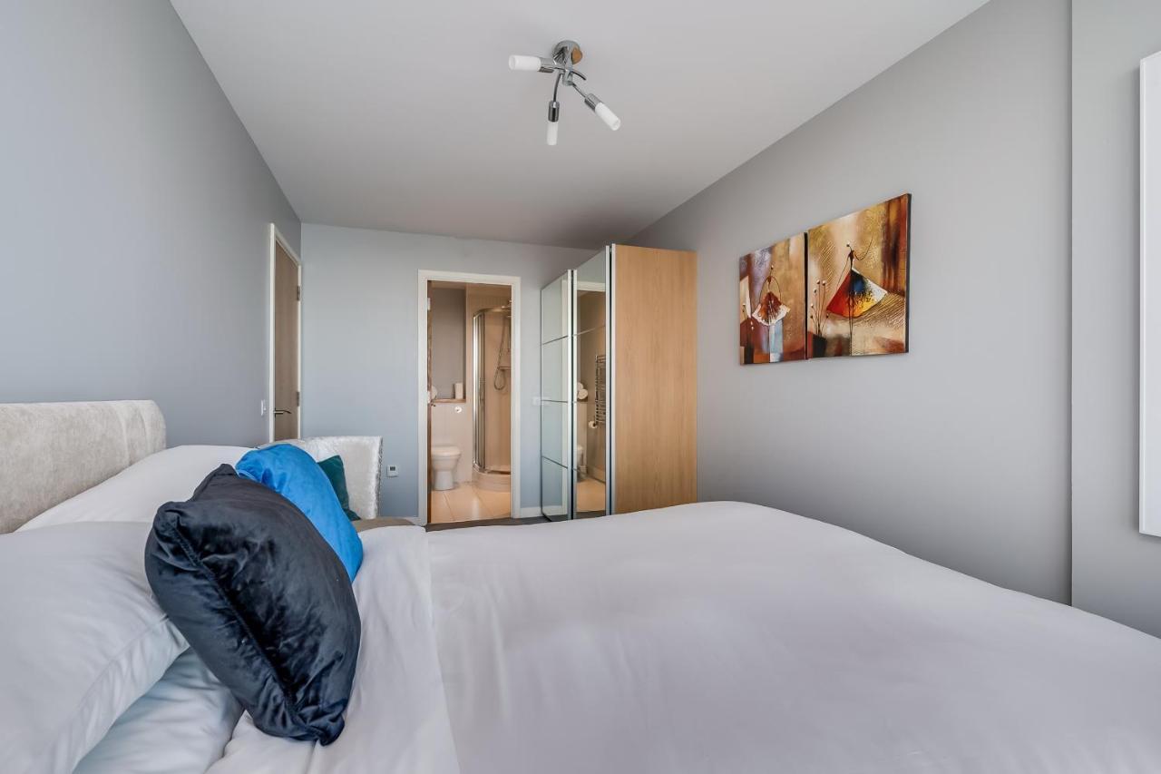 Apartment Entire With Sea View In Prime Location Belfast