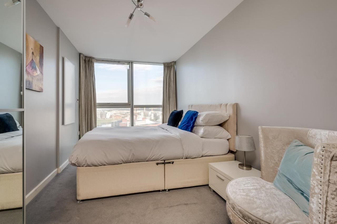 Apartment Entire With Sea View In Prime Location