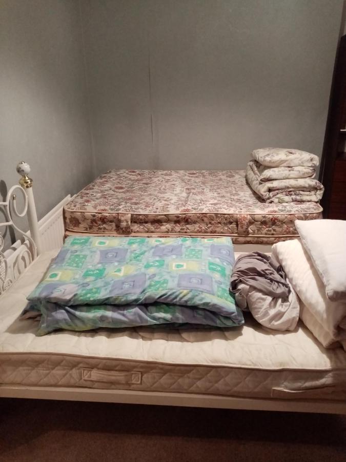 East Available Long Or Short Term Guest house *