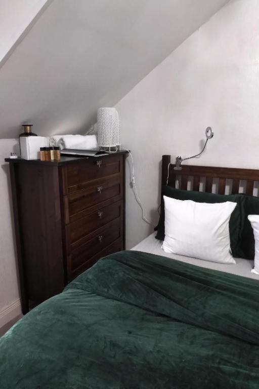 Aunty Katie's House, Ni Tourist Board Certified With Free Continental Breakfast Homestay Belfast
