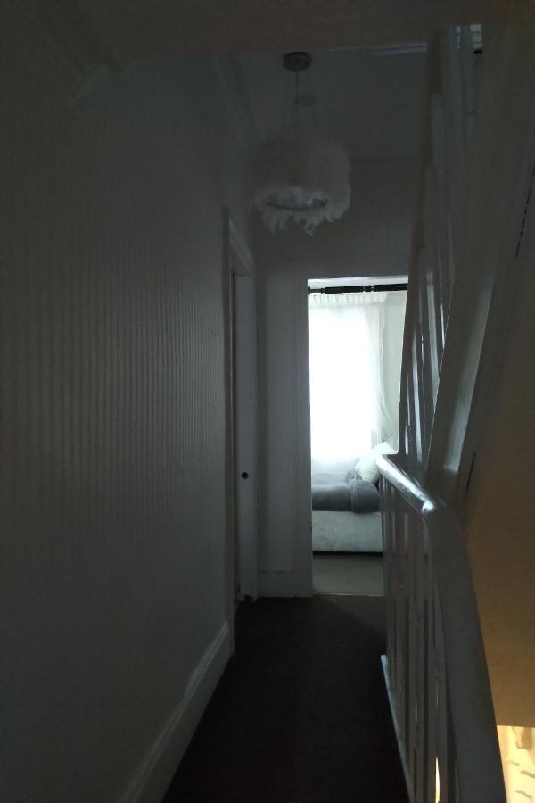 Budget Single * Belfast