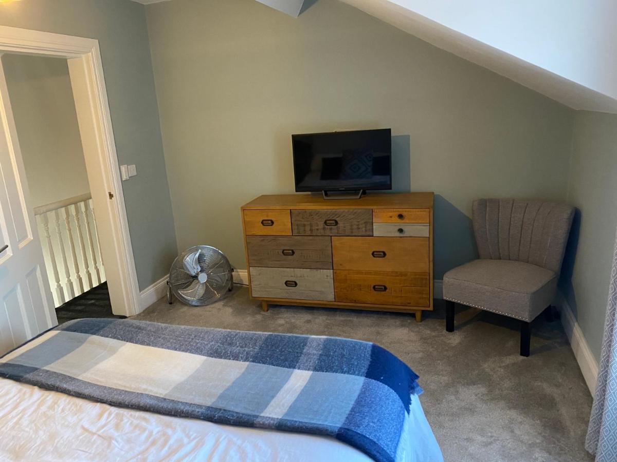 Victorian South Area Lisburn Road 3 Double Bedrooms - Great Transport Links Holiday home