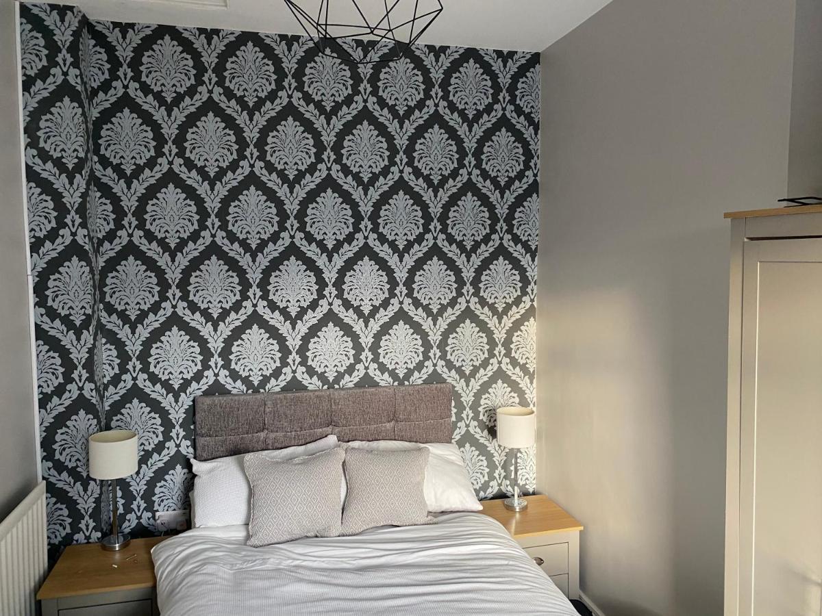 Victorian South Area Lisburn Road 3 Double Bedrooms - Great Transport Links * Belfast