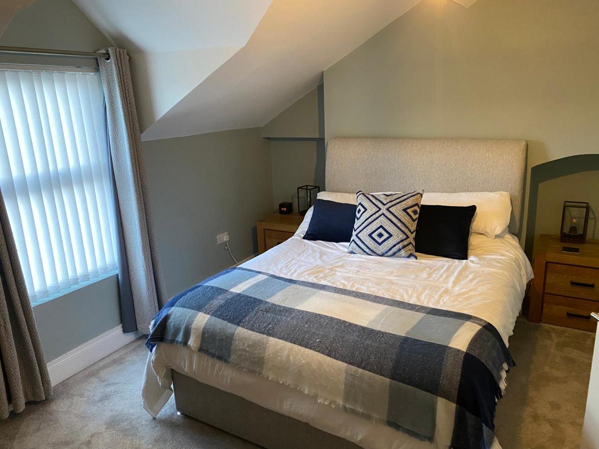 Holiday home Victorian South Area Lisburn Road 3 Double Bedrooms - Great Transport Links Belfast