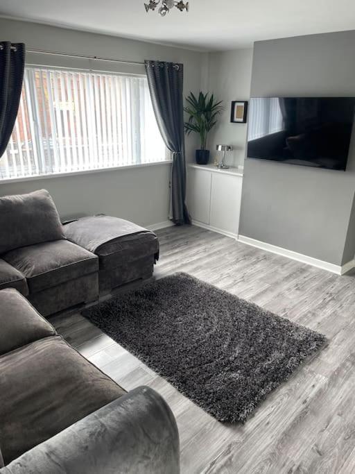 Apartment Fantastic Full 3 Bedroom Modern