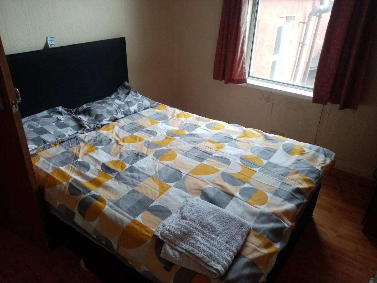 Guest house East Available Long Or Short Term