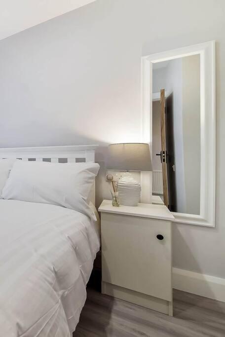 Ardoyne 'sleeping 4 Guests' Villa
