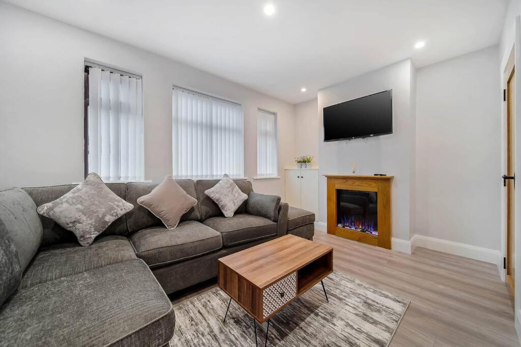 Ardoyne 'sleeping 4 Guests'
