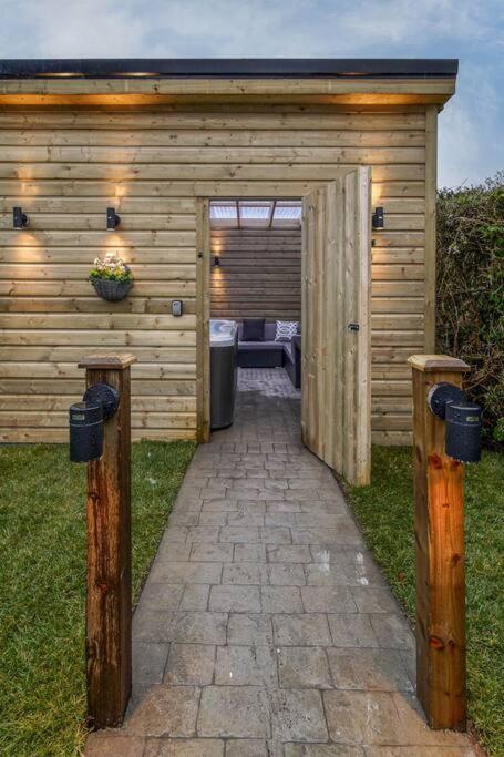 Villa Ardoyne 'sleeping 4 Guests' Belfast