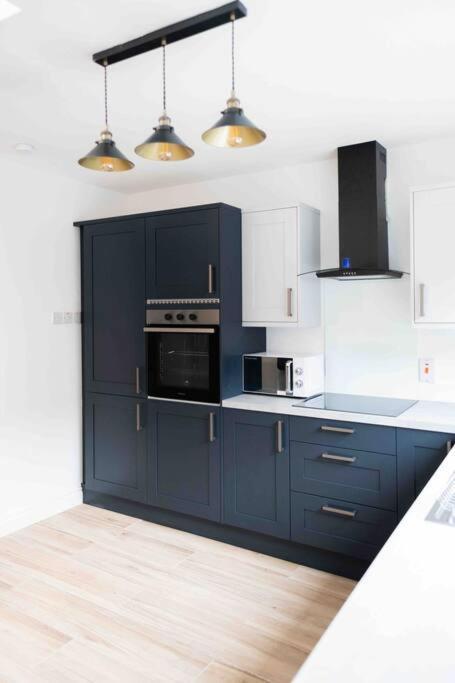 Apartment Charming 3 Bedroom Townhouse