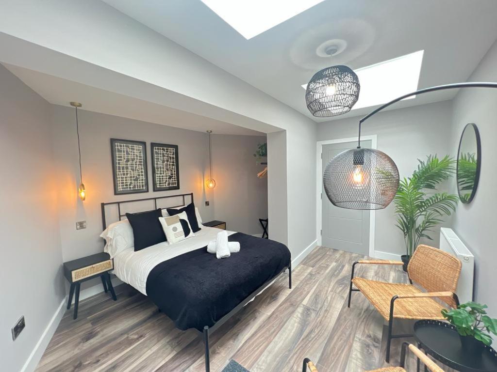 Modern Great Location Free Parking Belfast