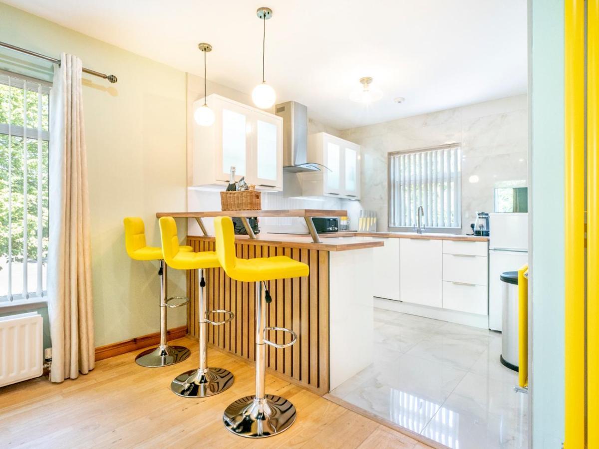 Pass The Keys Simply Stunning 2br Centre Queens Uni Apartment Belfast