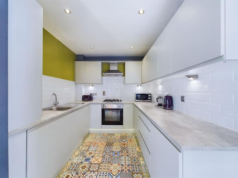 Apartment Donegall Sq Apt At Gate, Centre