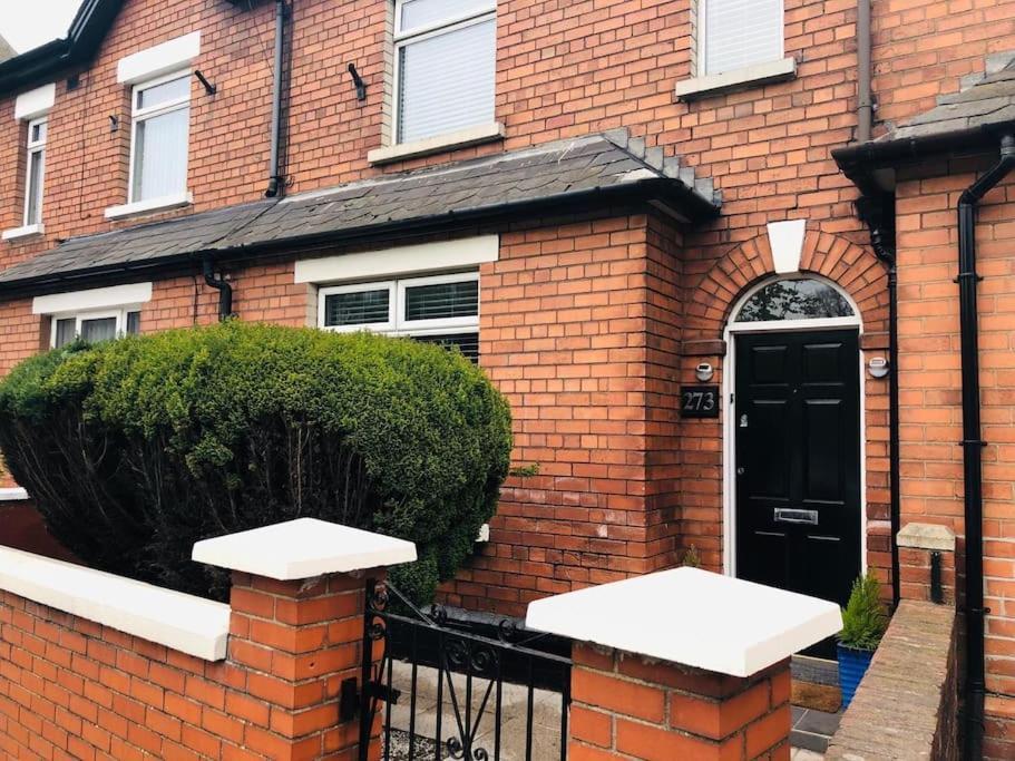 Holiday home Cosy Two Bed Terraced House 7min Drive From