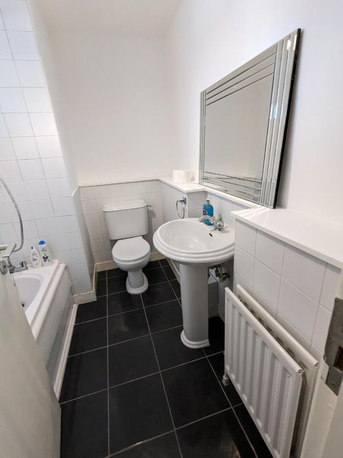 Apartment Location In Belfast! Free Parking Belfast