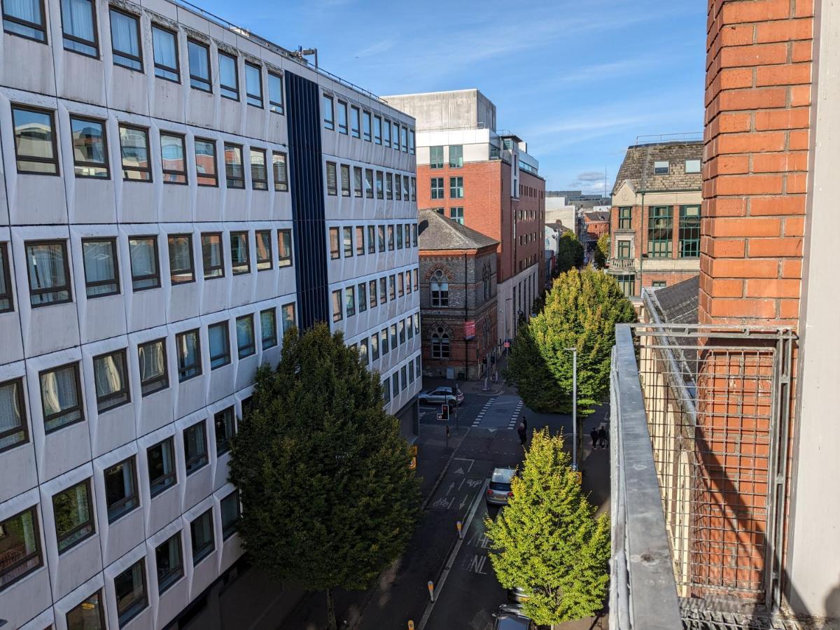 Location In Belfast! Free Parking * Belfast