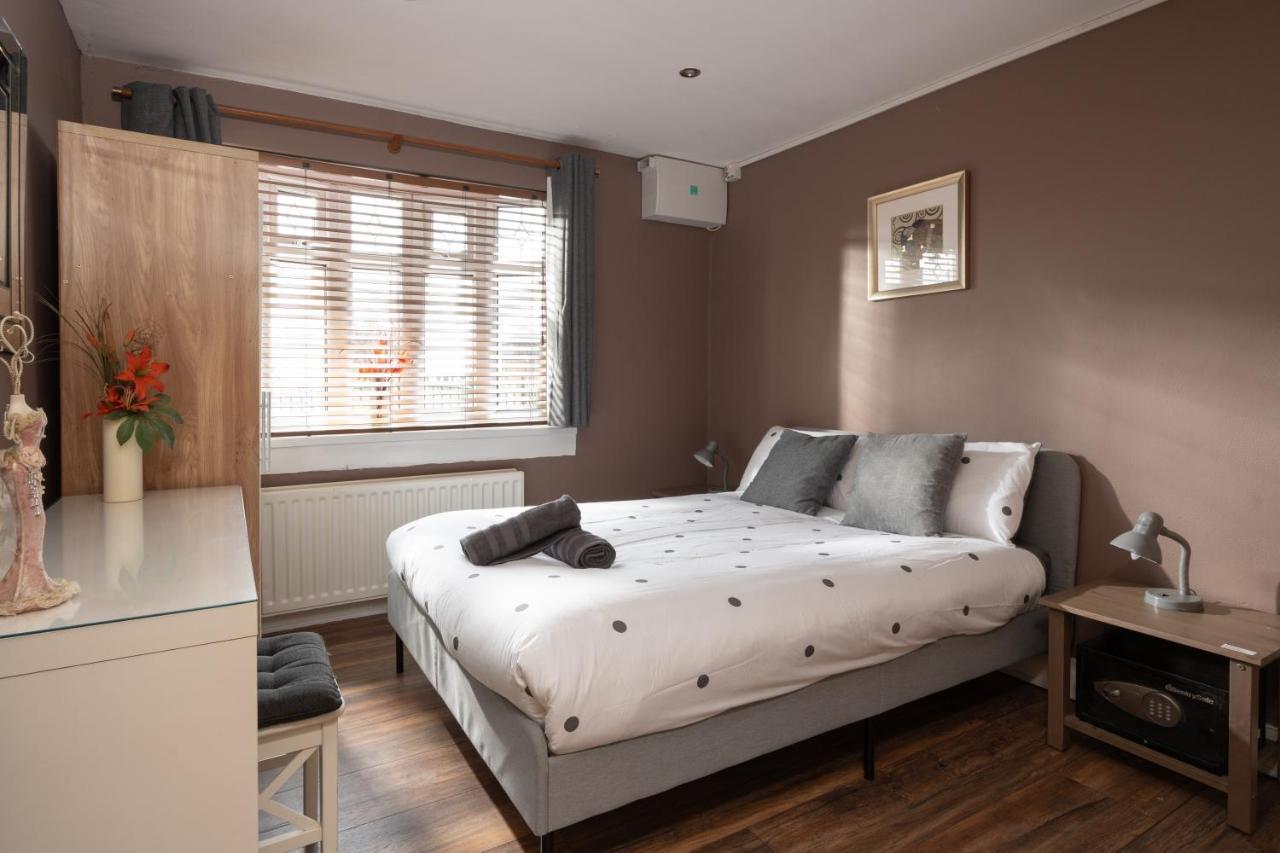 Cosy Modern Centre 2 Bed Belfast