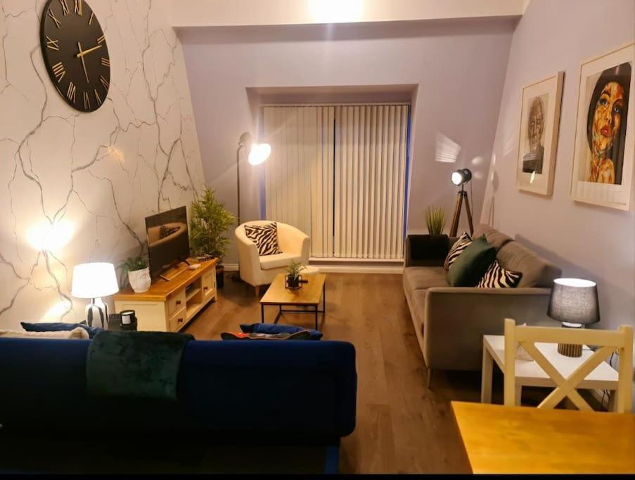 Centre Floor In Centre Apartment