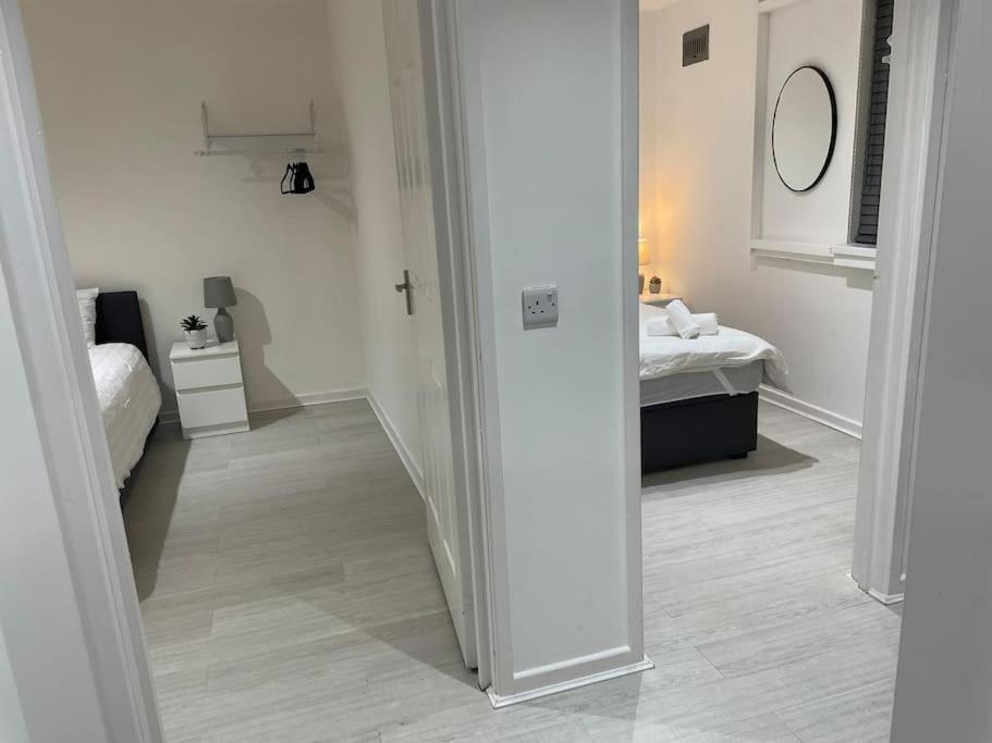 Chic: Elegant 2br Sleeps 5, Prime Location *