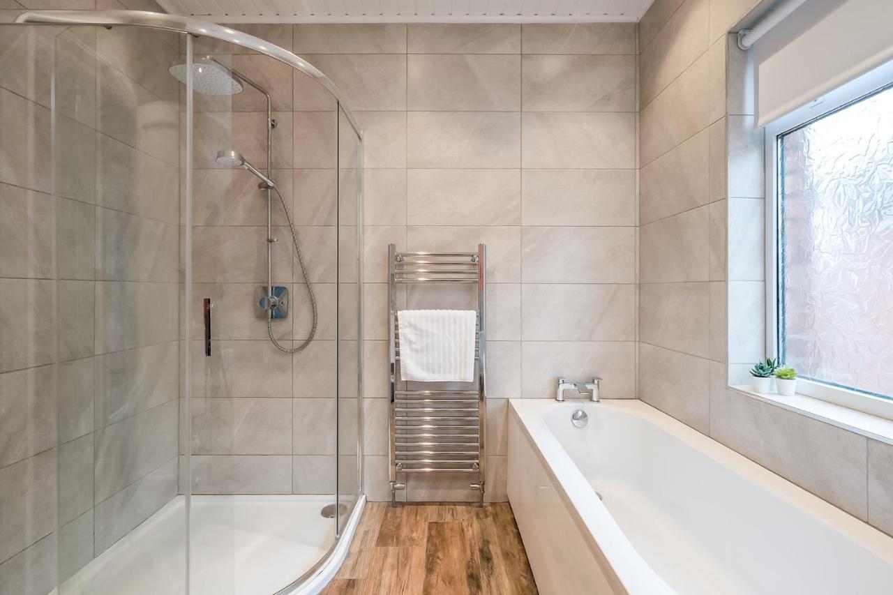 Cavehill View. An Elegant 4 Bedroom Detached House. Your Perfect Belfast retreat! * Belfast