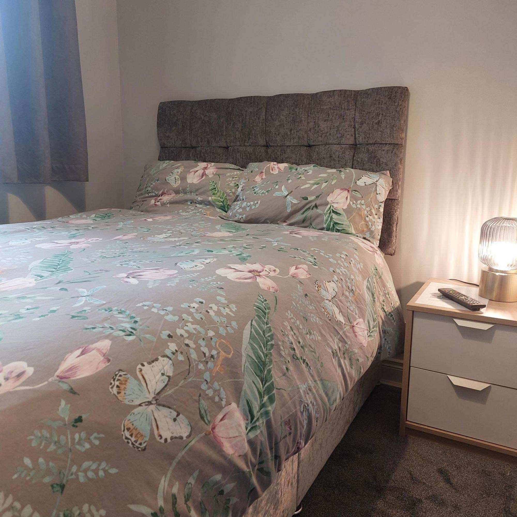 Lawnbrook Town House 2* Belfast