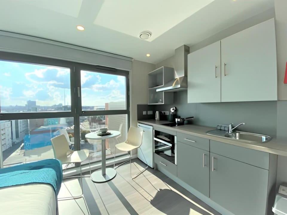 Apartment Spacious And Private Ensuites At Little Patrick Street In For Students Only Belfast