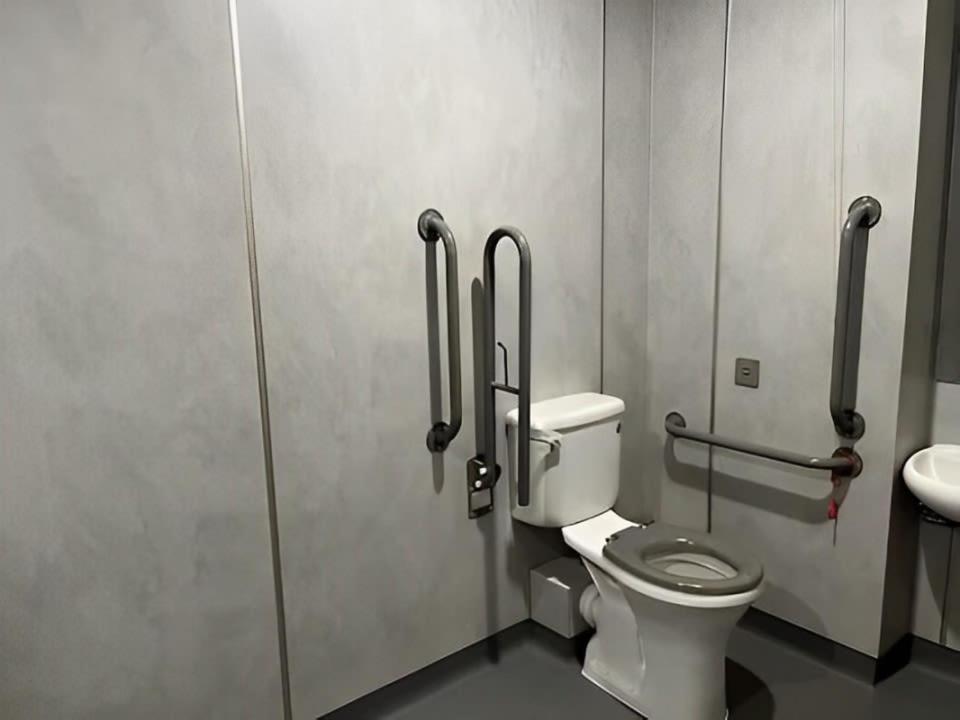Apartment Spacious And Private Ensuites At Little Patrick Street In For Students Only Belfast