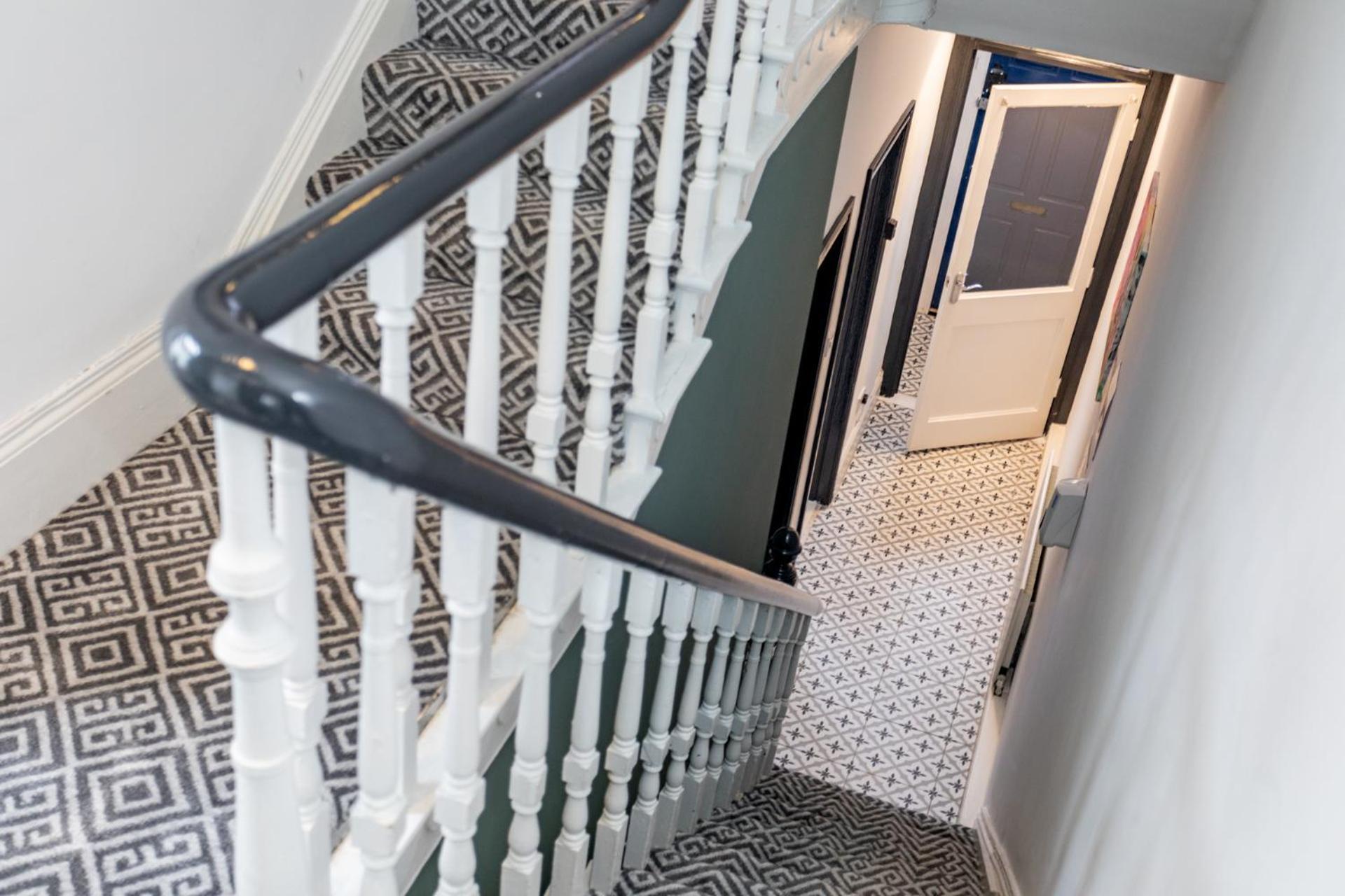 Guest house Castlereagh