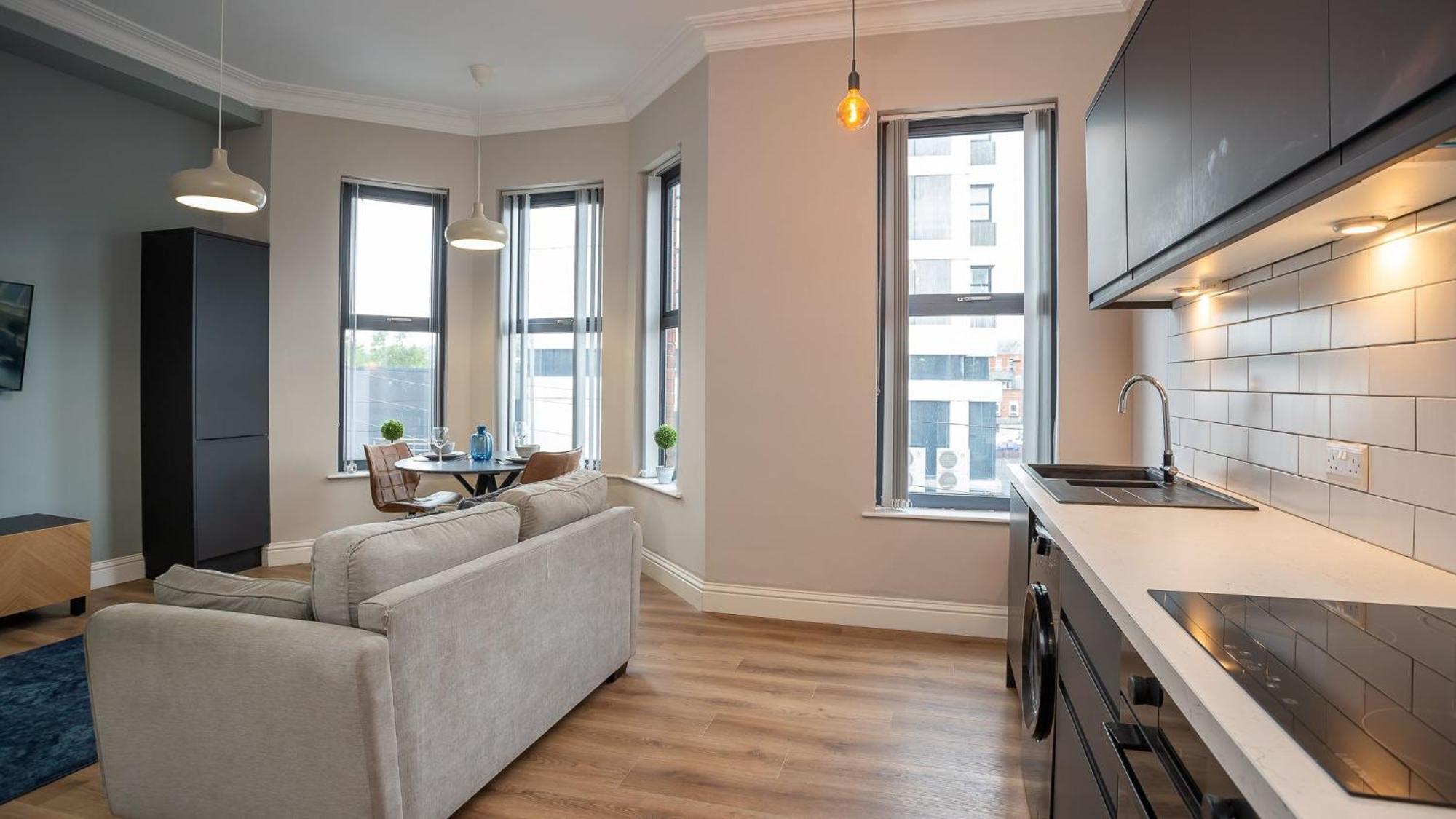Modern 1 Bdr By Breaks * Belfast