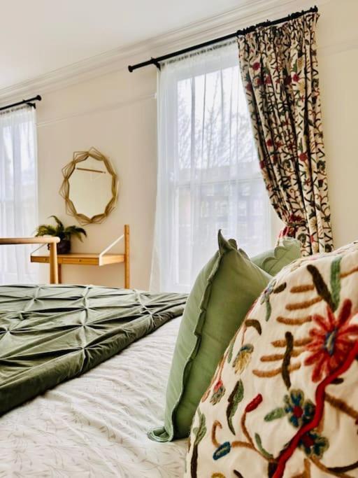 Stylish Centre House / 3 Bedroom / Family Friendly