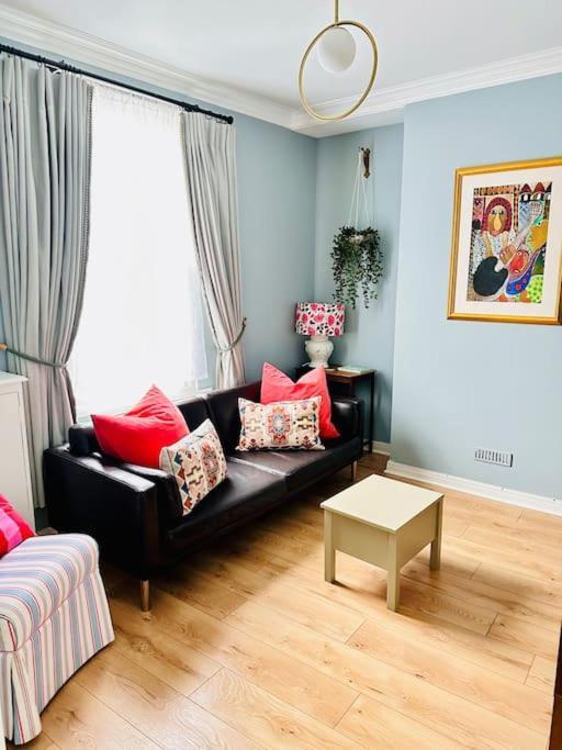 Stylish Centre House / 3 Bedroom / Family Friendly Holiday home