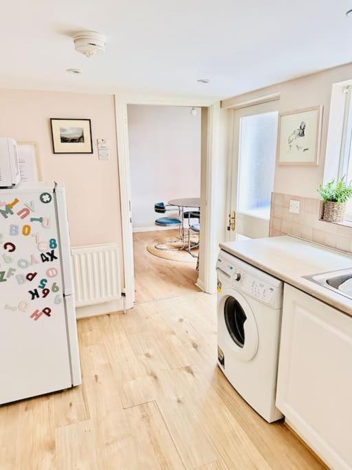 Holiday home Stylish Centre House / 3 Bedroom / Family Friendly