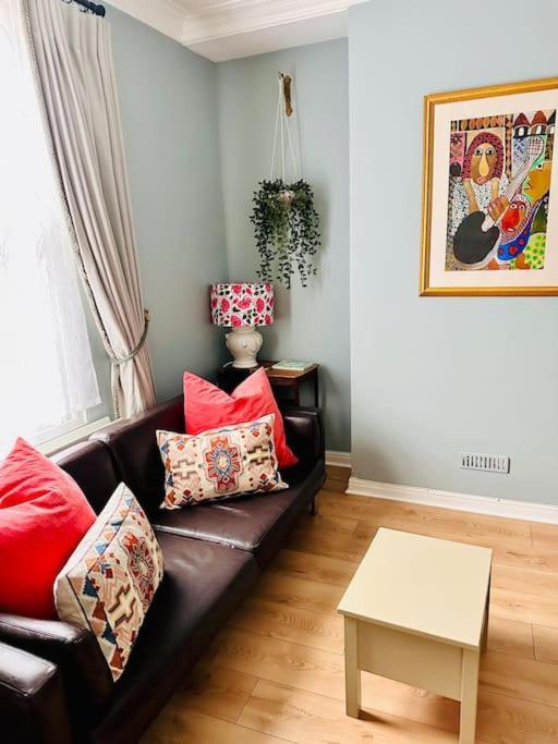 Stylish Centre House / 3 Bedroom / Family Friendly Holiday home