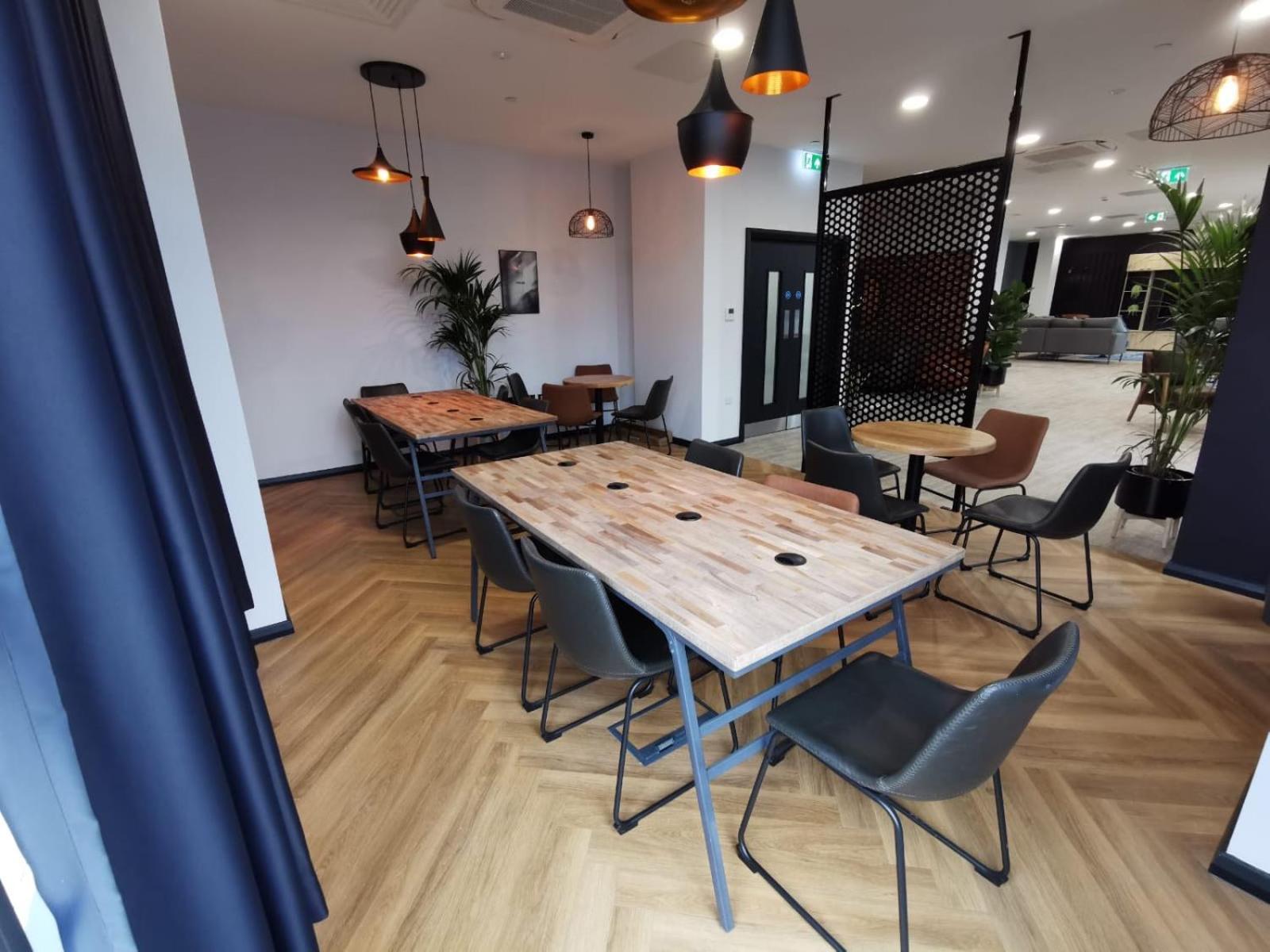 Spacious And Private Ensuites At Little Patrick Street In For Students Only * Belfast