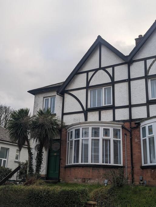 Charming Character House In Beautiful Neighborhood * Belfast