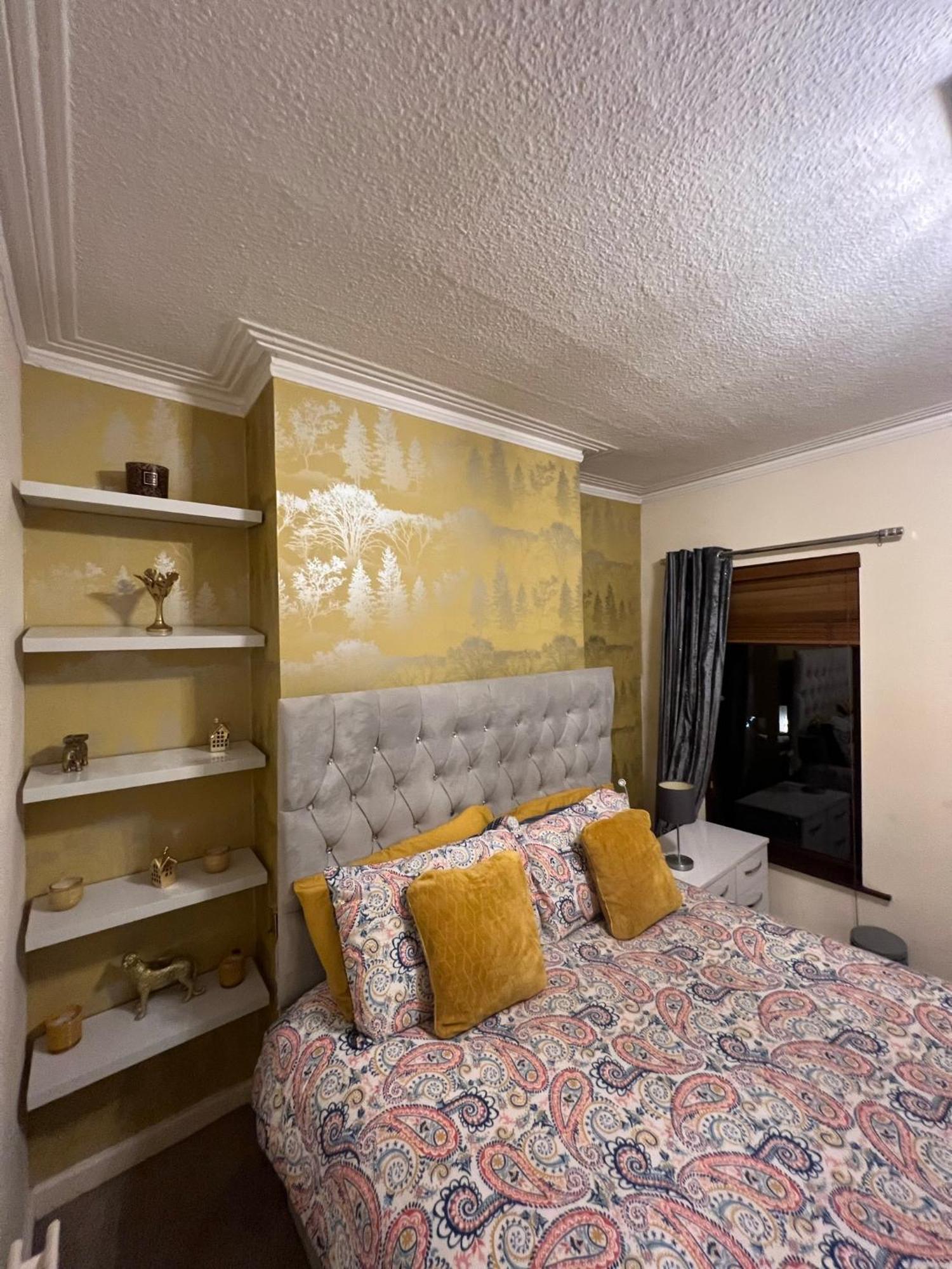 Homestay House In Lisburn Road *