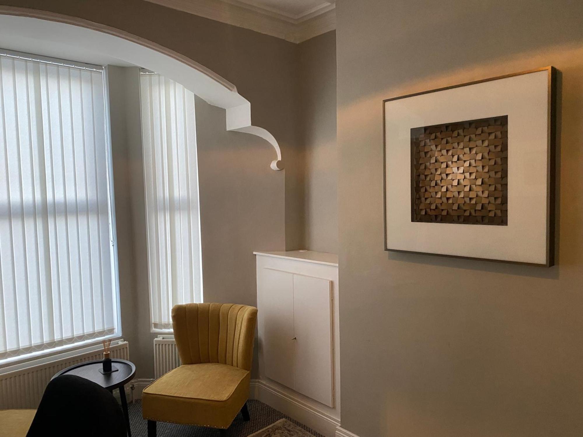 Victorian South Area Lisburn Road 3 Double Bedrooms - Great Transport Links