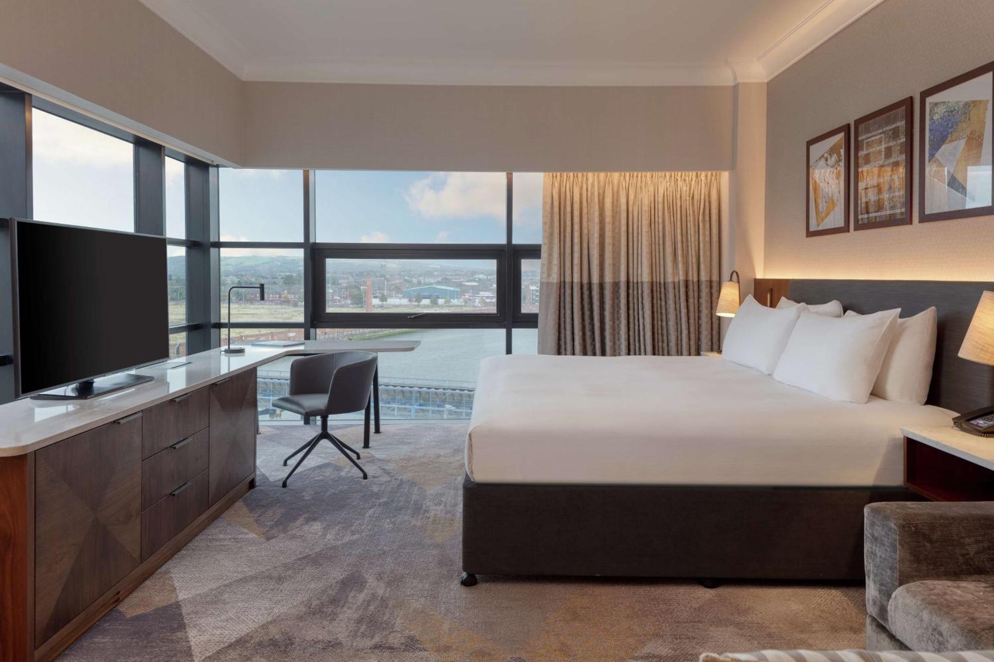 Hilton Hotel 4*