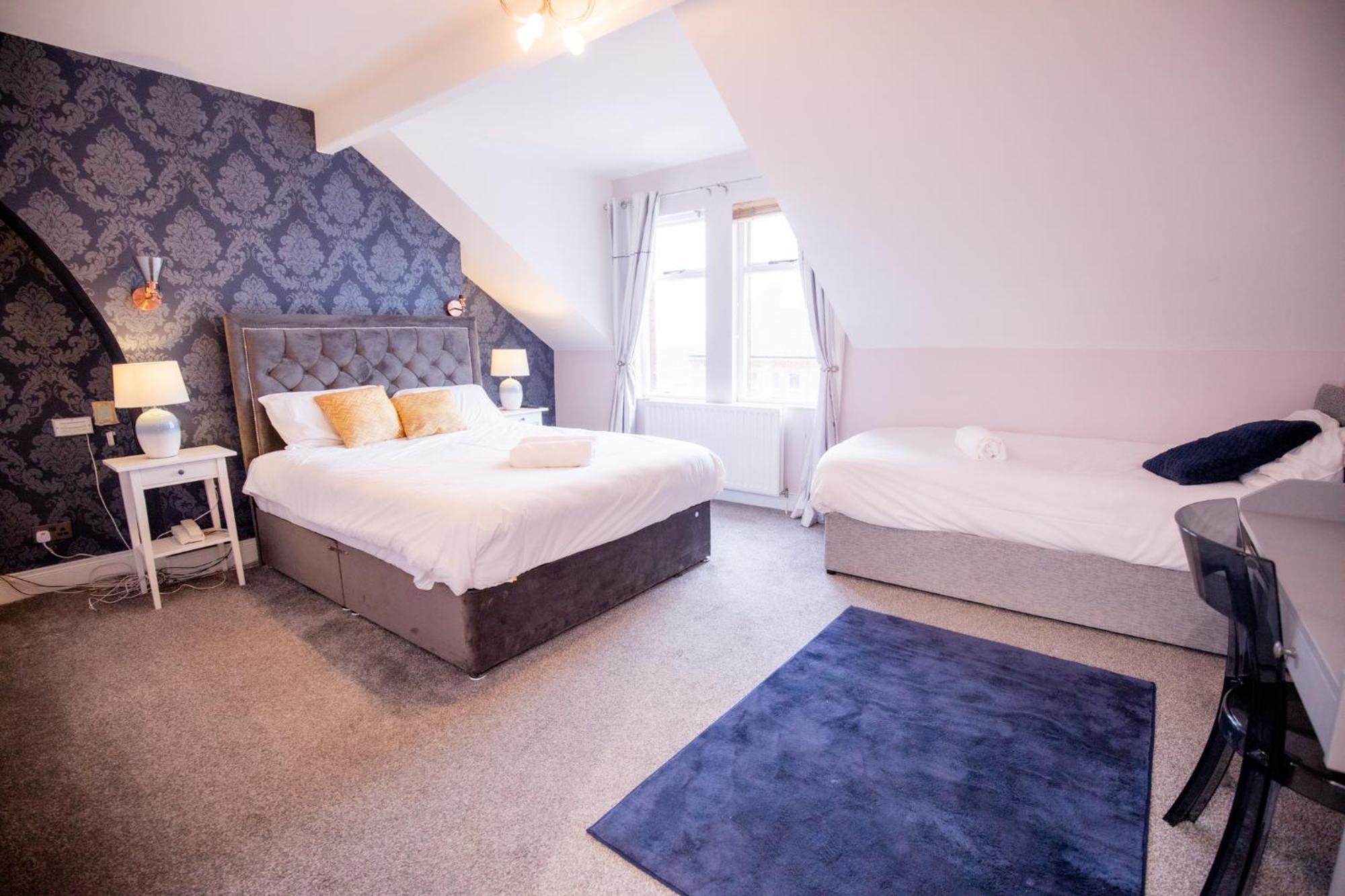 Guest house So-lux Belfast