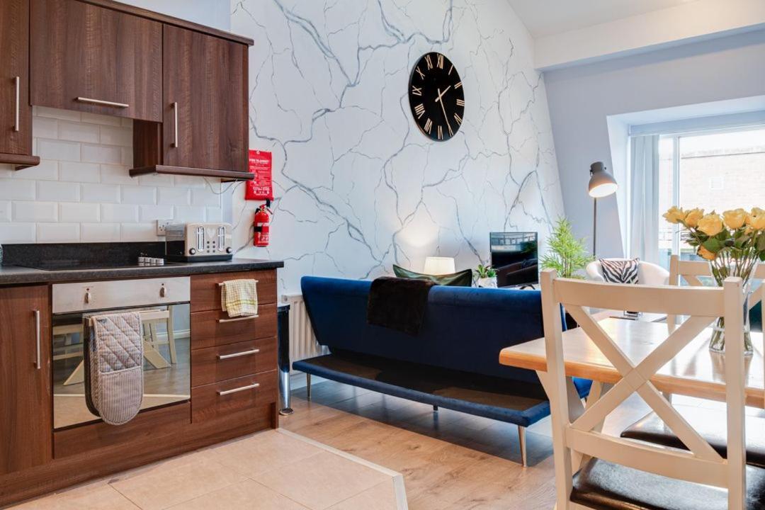 Apartment Centre Floor In Centre Belfast