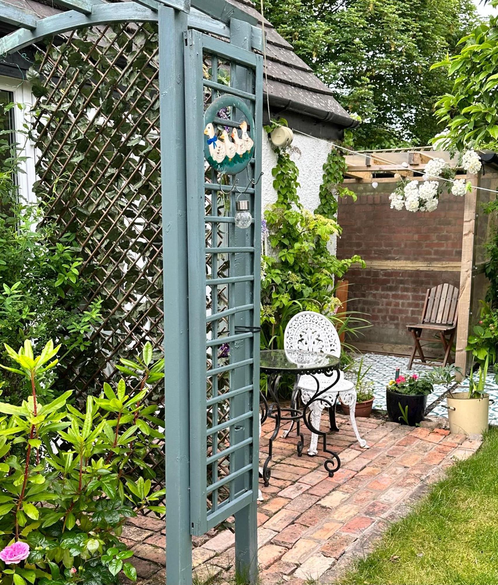 Apartment Garden Snug *
