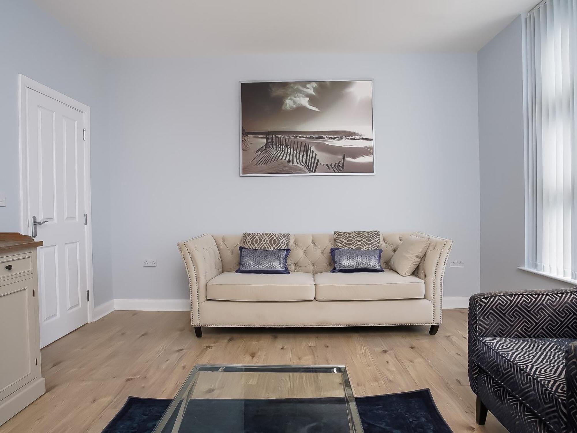Apartment Centre 3 Bdr Townhouse By Breaks
