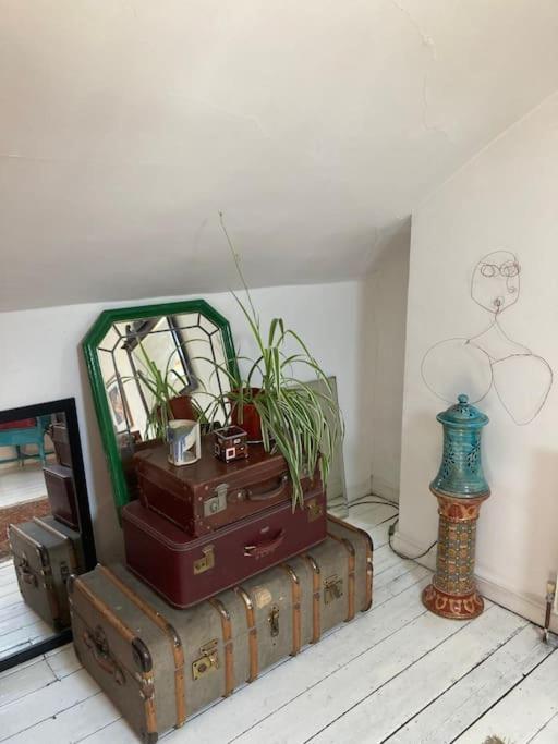 Unique Bohemian Artist Townhouse Holiday home *
