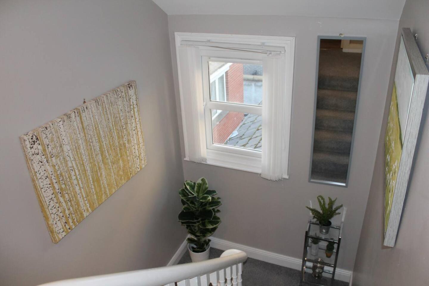 4 Bed Boutique House Lisburn Road * Belfast