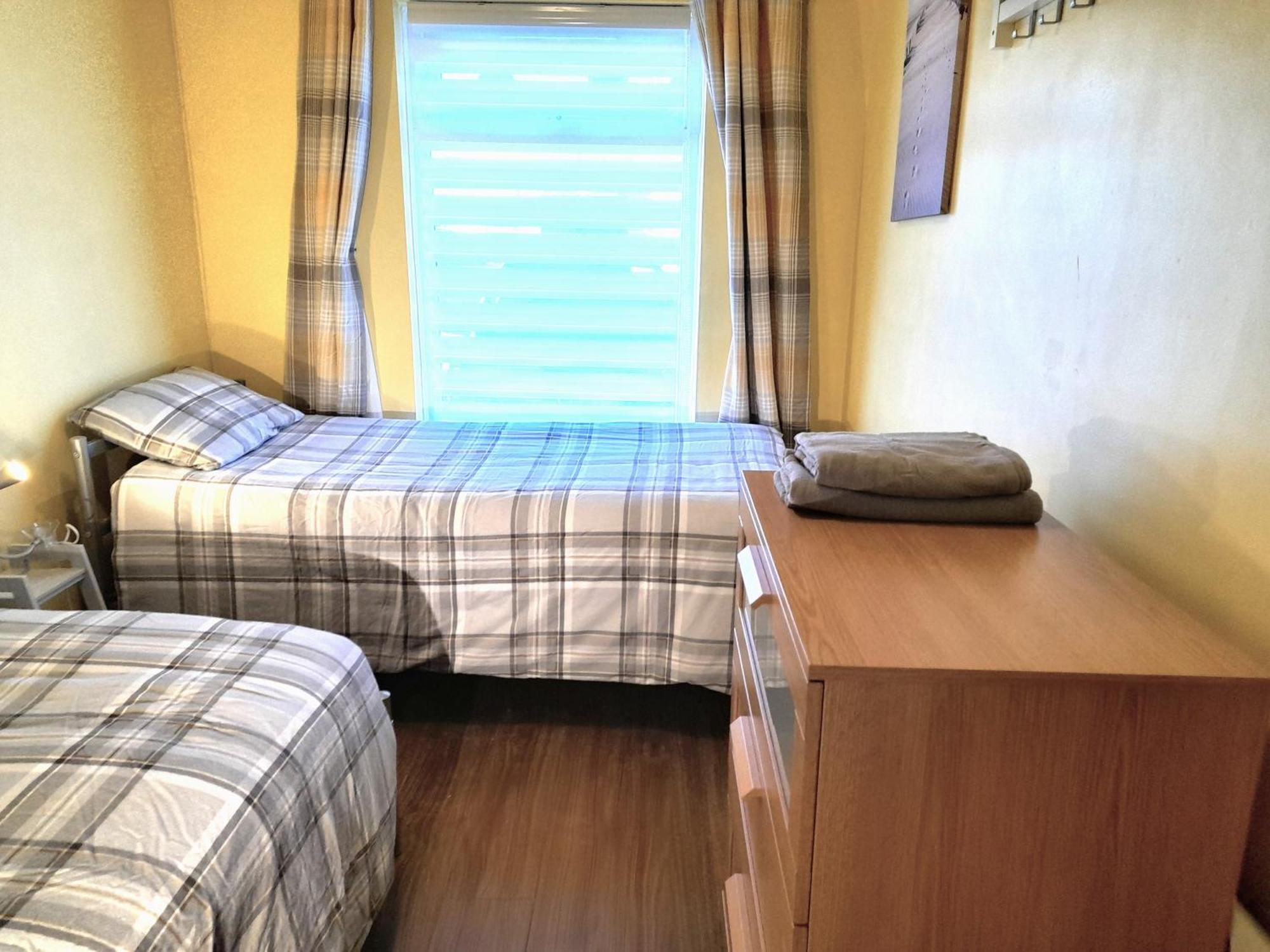 Apartment Great Location - City Centre - Parking - 4 Beds - 2 Bedrooms