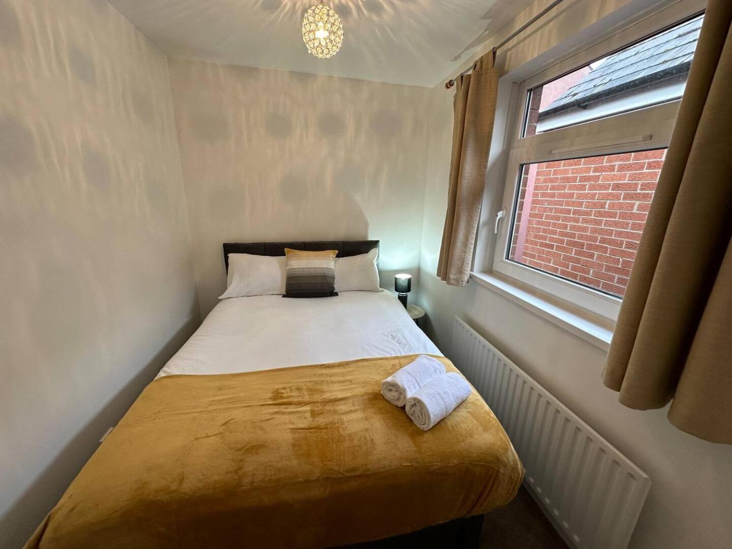 Holiday home 2br Stylish Ormeau Road House